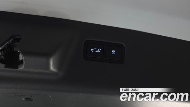 Hyundai Santafe 2025 — photo 22