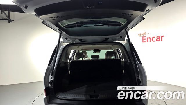 Hyundai Santafe 2025 — photo 23