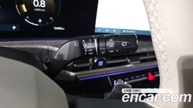 Hyundai Santafe 2025 — photo 26