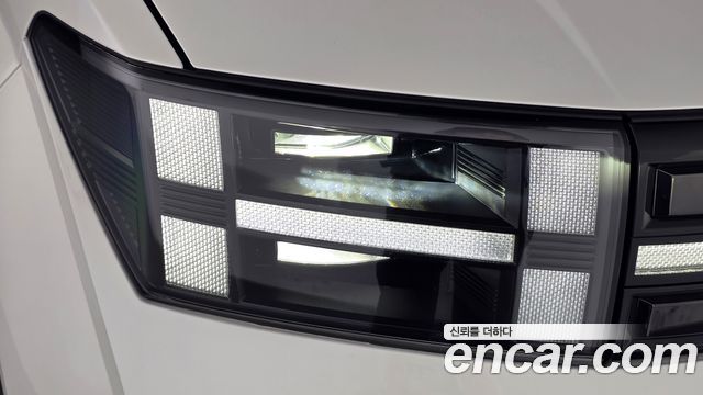 Hyundai Santafe 2025 — photo 8