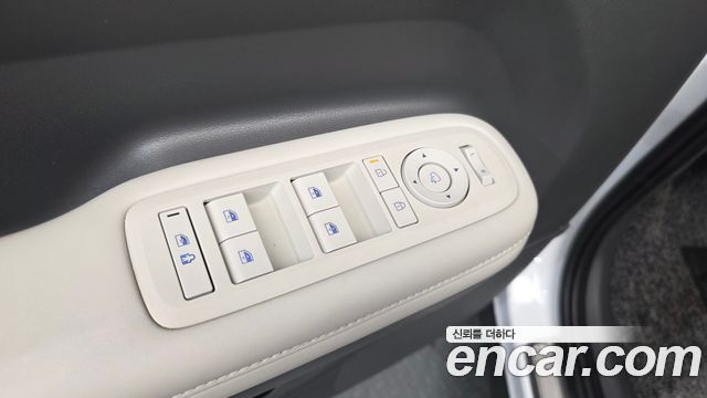 Hyundai Santafe 2025 — photo 27