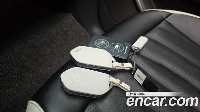 Kia EV9 2024 — photo 24