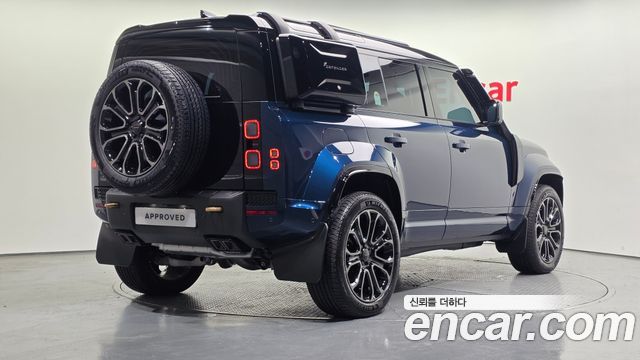 Land Rover Defender 2026 — photo 2