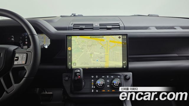 Land Rover Defender 2026 — photo 14