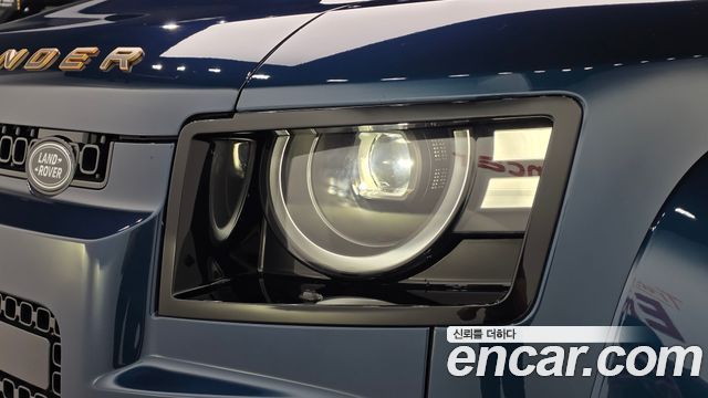 Land Rover Defender 2026 — photo 17