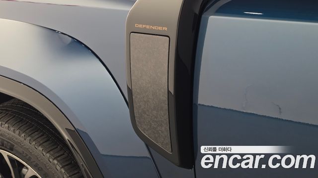 Land Rover Defender 2026 — photo 20