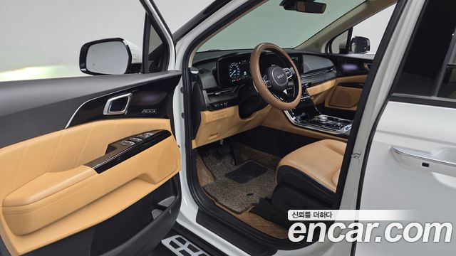 Kia Canival 2023 — photo 13