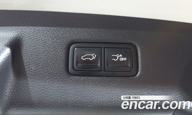 Kia Canival 2023 — photo 25