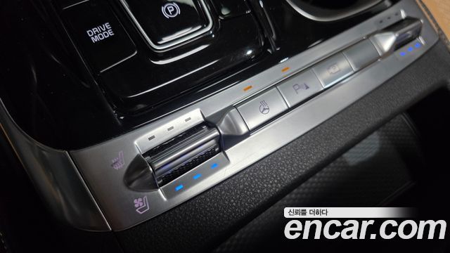 Kia Canival 2023 — photo 33