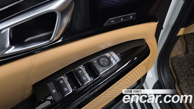 Kia Canival 2023 — photo 34