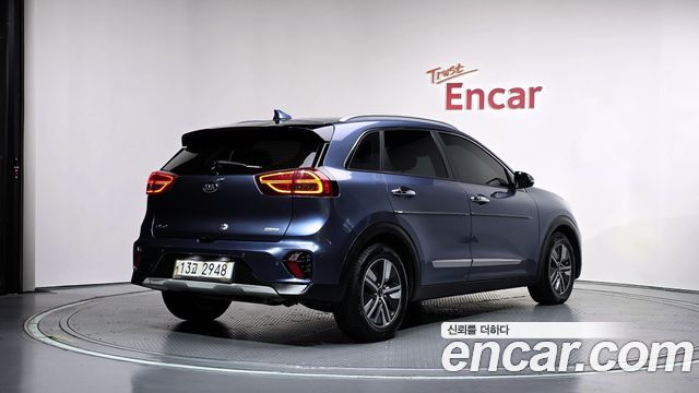 Kia Niro 2020 — photo 2