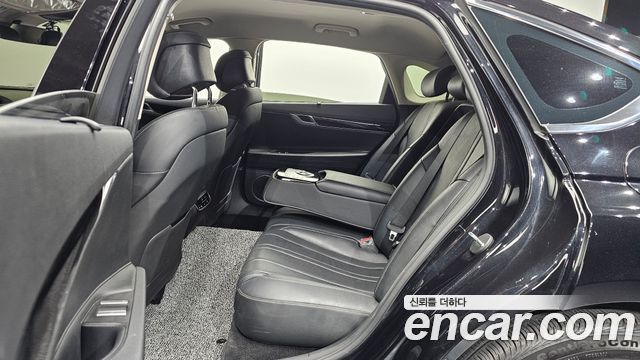 Genesis G80 2021 — photo 17