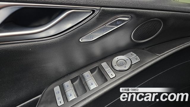 Genesis G80 2021 — photo 24