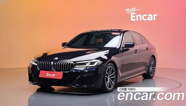BMW 5-Series 2021 — photo 1