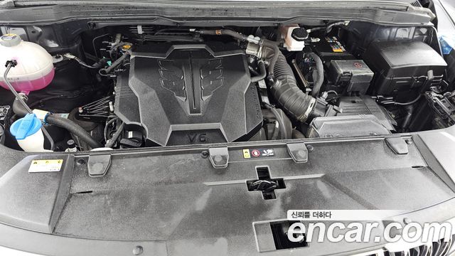 Kia Canival 2023 — photo 6