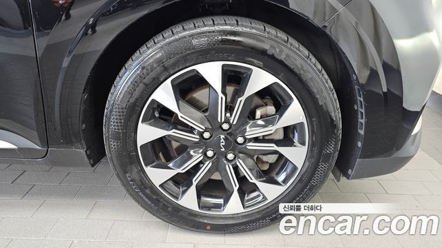 Kia Canival 2023 — photo 7