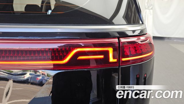 Kia Canival 2023 — photo 9