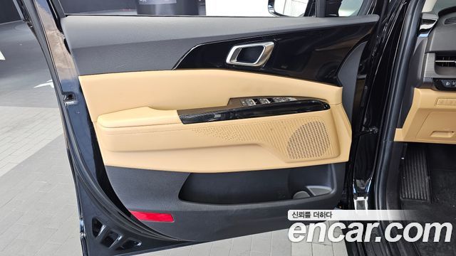 Kia Canival 2023 — photo 14