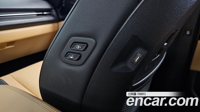 Kia Canival 2023 — photo 29