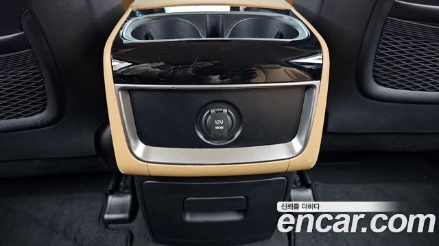 Kia Canival 2023 — photo 30