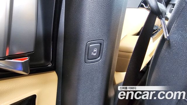 Kia Canival 2023 — photo 33