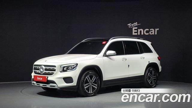 Mercedes-Benz GLB-Class 2021 — photo 1