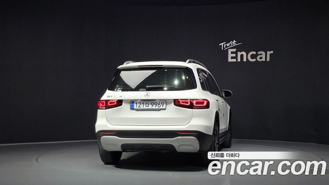 Mercedes-Benz GLB-Class 2021 — photo 4