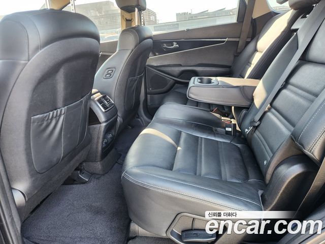 Kia Sorento 2018 — photo 13