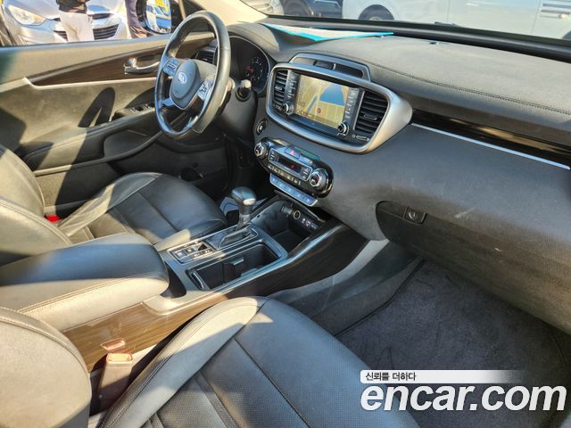 Kia Sorento 2018 — photo 17