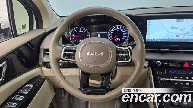 Kia Canival 2023 — photo 13
