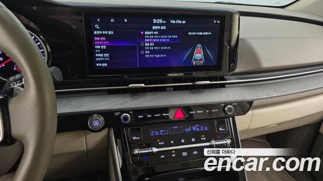 Kia Canival 2023 — photo 15