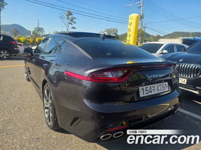 Kia Stinger 2018 — photo 2