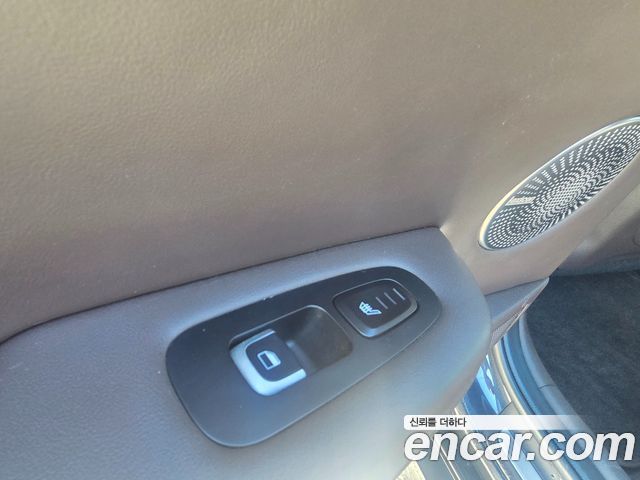 Kia Stinger 2018 — photo 17