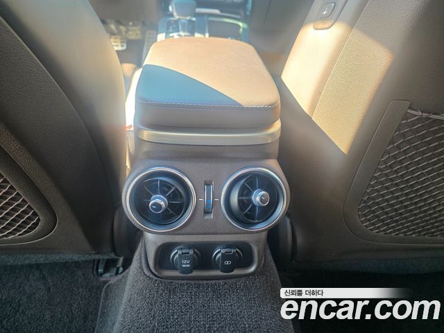 Kia Stinger 2018 — photo 18