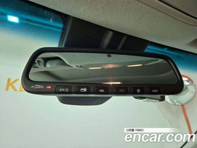 Kia Niro 2017 — photo 17