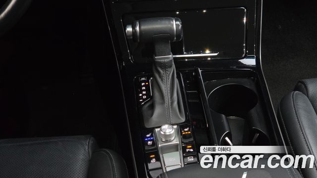 Kia K7 2020 — photo 12
