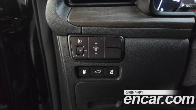 Kia K7 2020 — photo 29