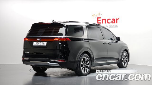 Kia Canival 2022 — photo 2