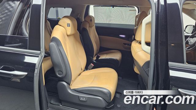 Kia Canival 2022 — photo 17