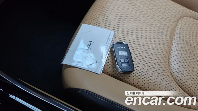 Kia Canival 2022 — photo 21