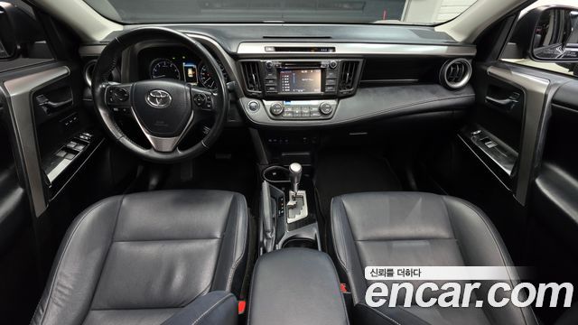 Toyota RAV4 2018 — photo 7