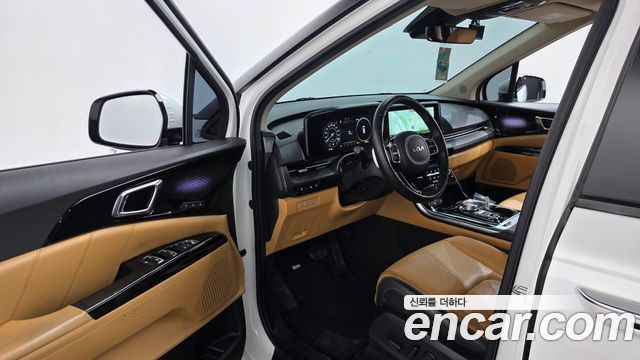 Kia Canival 2023 — photo 13