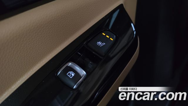 Kia Canival 2023 — photo 28
