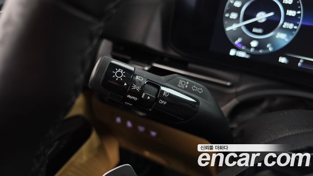 Kia Canival 2023 — photo 29