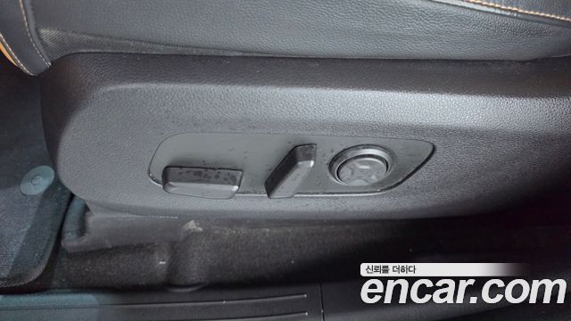 Kia Canival 2023 — photo 31