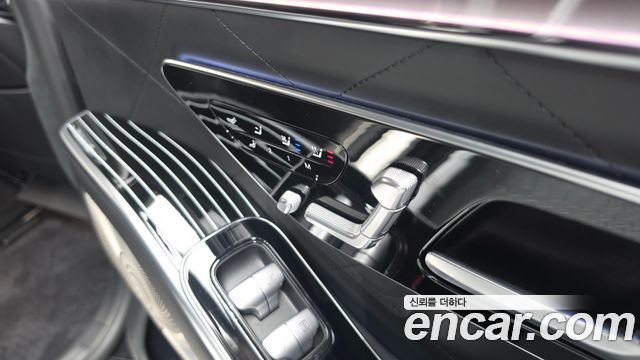 Mercedes-Benz S-Class 2021 — photo 25