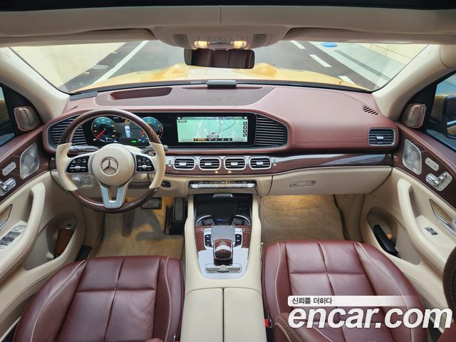 Mercedes-Benz GLS-Class 2021 — photo 12