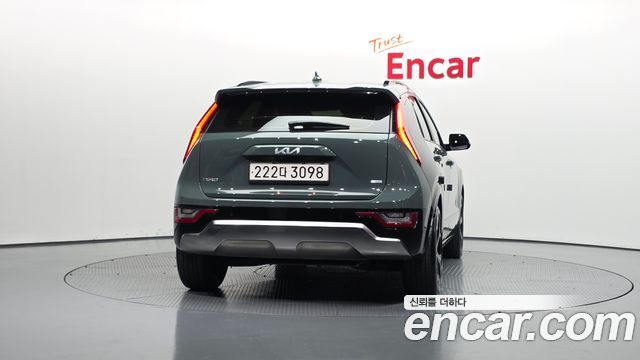 Kia Niro 2023 — photo 4