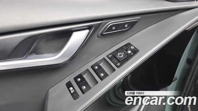 Kia Niro 2023 — photo 29