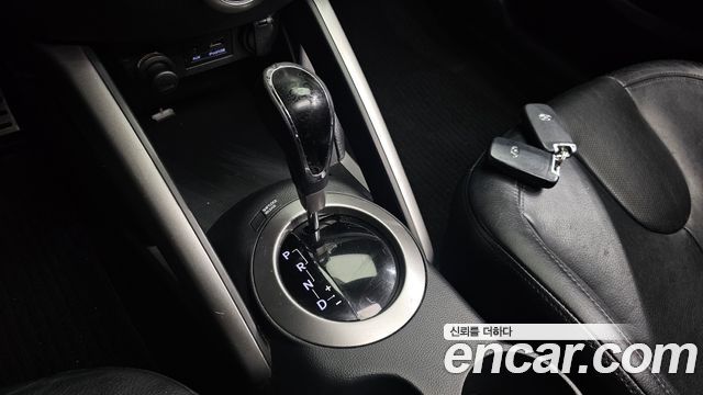 Hyundai Veloster 2012 — photo 9